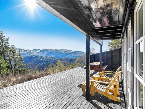 Tjaldal Casa | 10 person holiday home in ÅSERAL