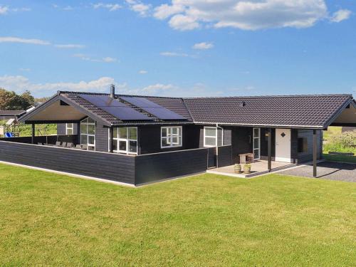Nr. Lyngby Casa | 10 person holiday home in Løkken