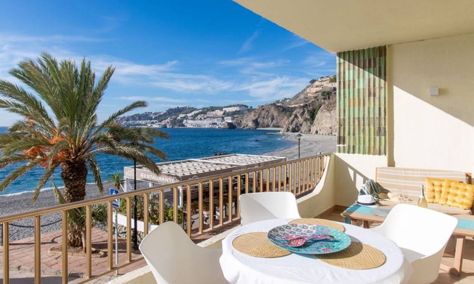 Almuñécar Apartamento | 100 m² Apartamento ∙ 1 habitación ∙ 3 personas