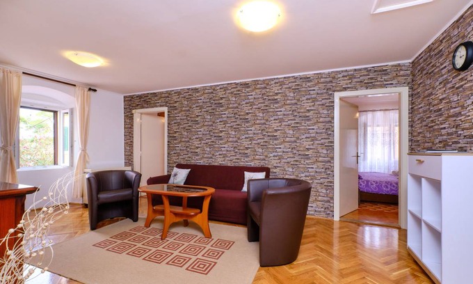 Veli Losinj Apartamento | 100 m² Apartamento ∙ 3 habitaciones ∙ 6 huéspedes