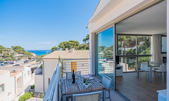 Cala San Vicente Chalet De Esquí | 100 m² Chalet ∙ 3 habitaciones ∙ 6 huéspedes