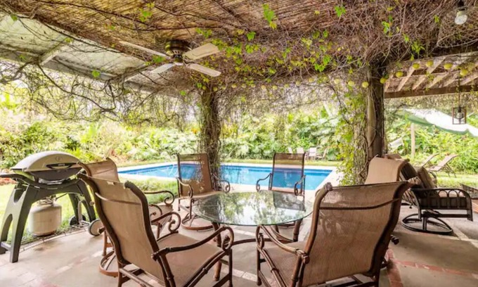 Turrialba Casa | Spacious Farmhouse with Pool & Exotic Gardens