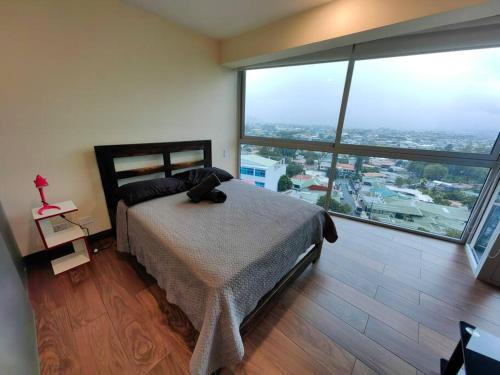 Carmen Apartamento | 1001 Torres Los Yoses Apartamento con A/C y parqueo full equipado