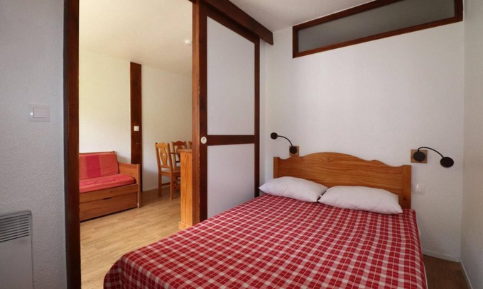 Tignes Apartamento | 100m from resort center, 3rd floor, terrace, balcony, tv, ski locker, 29-30m², Tignes