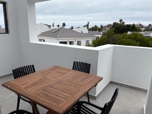 Shelley Point Casa | 101 Fairways