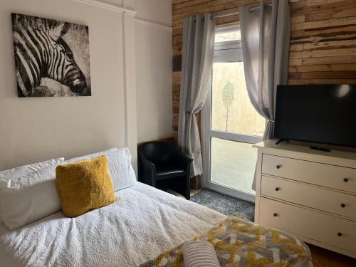 Uplands Casa | 101 - Room 2 - Uplands