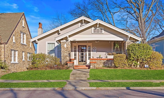 Central City Casa | 101 Year Old Southern Charmer ~~HOT TUB~~ Great Location