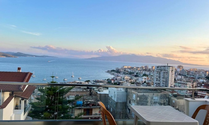 Sarande Apartamento | 102 Suite for 2 -Pool - City View & Parking