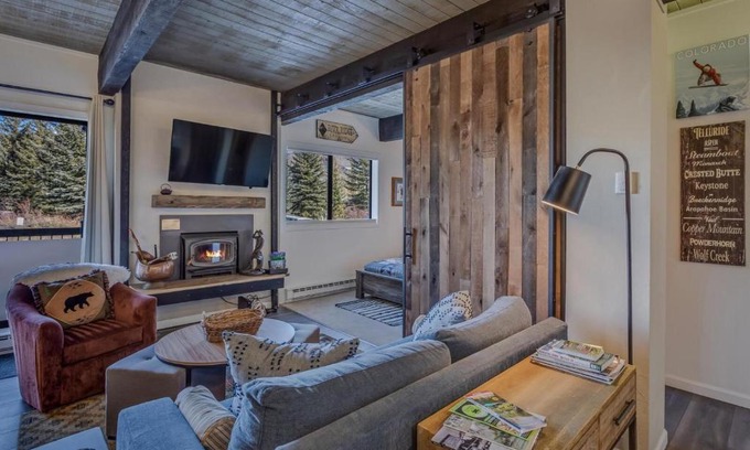 Steamboat Springs Apartamento | 1040 Remodeled Ski in Ski out Condo on the Slopes