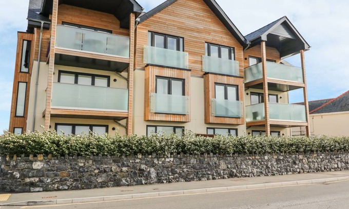 Trearddur Bay Cabaña | 105 m² Casa rural ∙ 2 habitaciones ∙ 4 personas