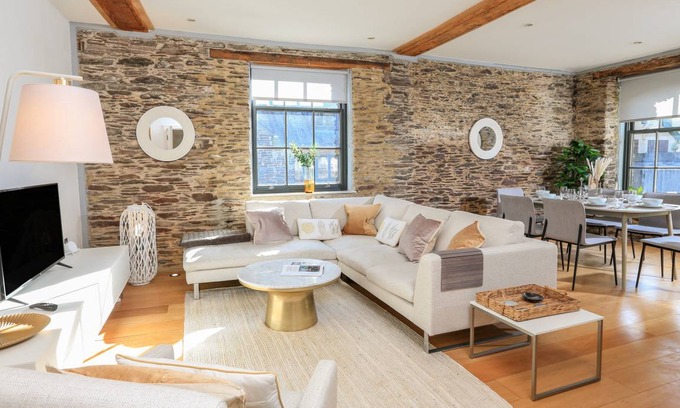 Dartmouth Cabaña | 105 m² Casa rural ∙ 2 habitaciones ∙ 4 huéspedes