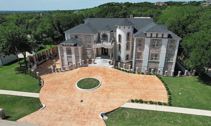 Cedar Hill Casa | 11,000 sq. ft Luxury Dallas Mansion with Scenic Views, 8 bed, 10.5 bath
