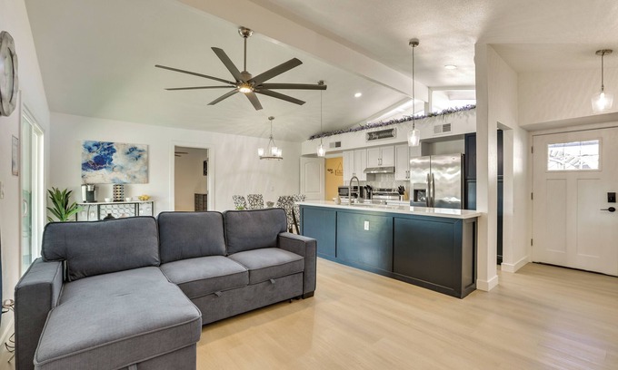 Knoell Garden Groves Cabaña | 11 Mi to Dtwn Phoenix: Main House w/ Outdoor Oasis