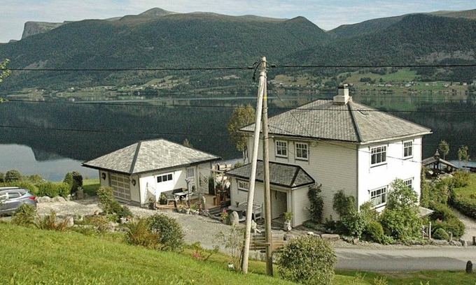 Vanylven Casa | 11 person holiday home in Syvde