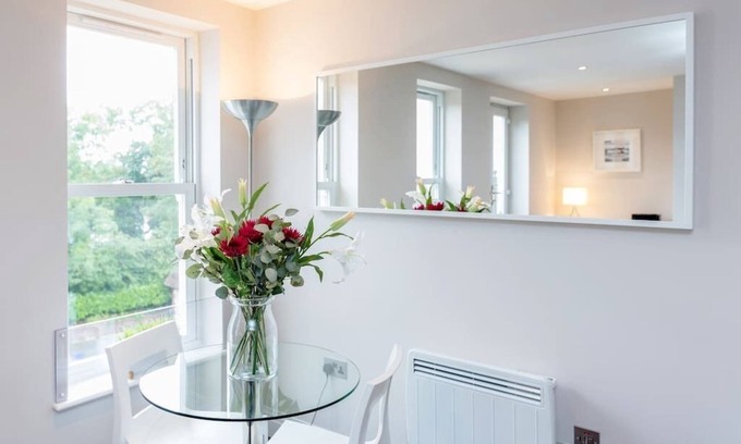 Reigate Apartamento | 11 Trinity House - 2 bedroom apartment