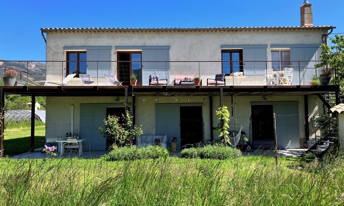Castellane Casa | 110 m2 in an old warehouse between lakes and mountains in the Verdon gorges