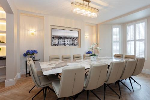Portrush Casa | 111 By Mayfair - Luxurious 12 Bedroom House, Portrush