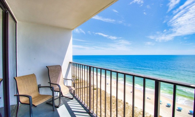 Wilmington Beach Condominio | 1112 Relax Life Is Good by Atlantic Towers
