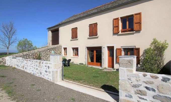 Freycenet-la-Tour Casa | 112 m² Casa ∙ 2 habitaciones ∙ 5 personas