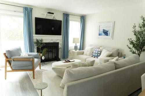 Diamond Beach Casa | 114 Austin Ave, Unit 11