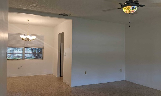 Dunedin Apartamento | 1156 Angle Rd - One-Year Lease