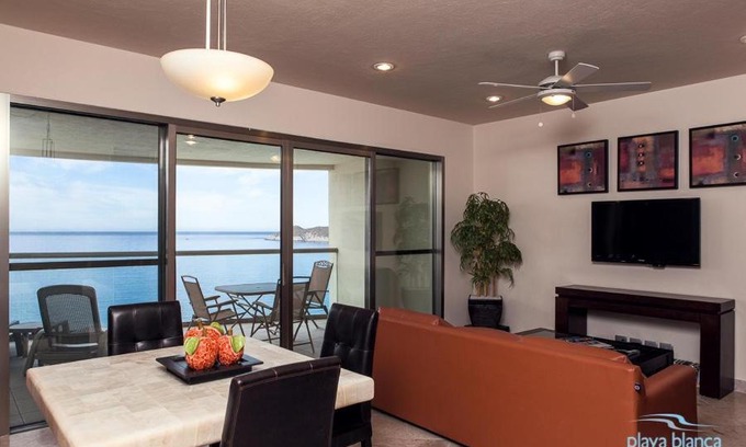 San Carlos Apartamento | 11th Floor Ocean View Playa Blanca Condo