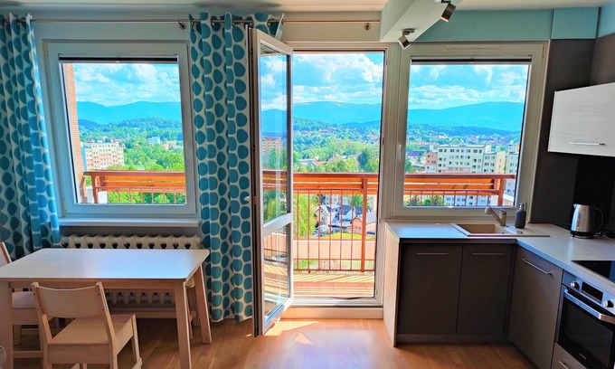 Jelenia Gora Apartamento | 11th floor