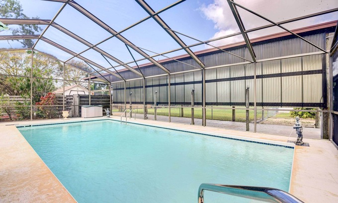 Trailer Estates Cabaña | 12 Mi to Beach: Cottage w/ Pool in Bradenton