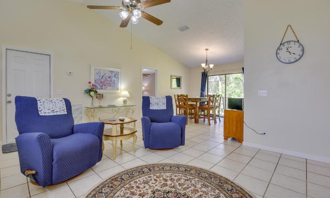 Trailer Estates Casa | 12 Mi to Beach Home with Patio and Yard in Bradenton