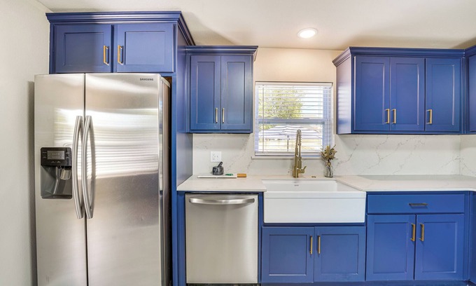 Bentonville - Fayetteville Casa | 12 Mi to Dtwn Fayetteville: Home w/ Fire Pit!