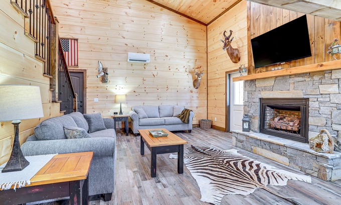 Forest City Casa | 12 Mi to Tryon International: Forest City Gem!