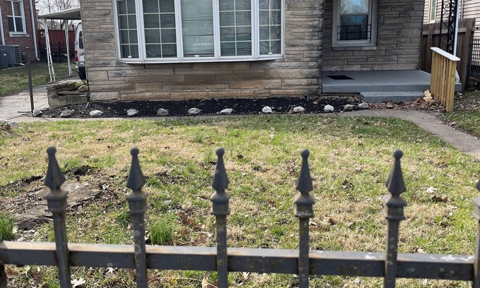 Near Northside Casa | 12 min from Gainbridge, 10 min from Lucas Oil, 12 min from Motor Speedway