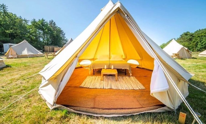 Llanfaethlu Cabina | 12 ‘Nihal’ Bell Tent Glamping Anglesey