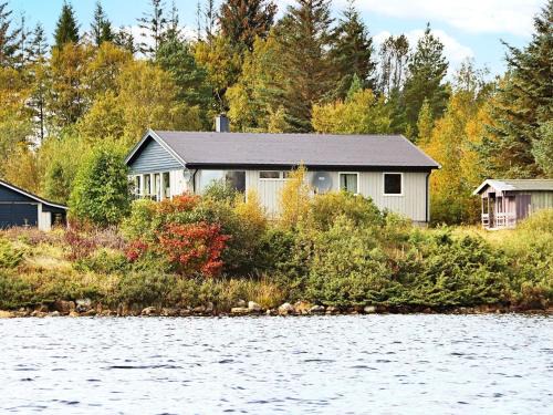 Kvenvær Casa | 12 person holiday home in Kvenvær