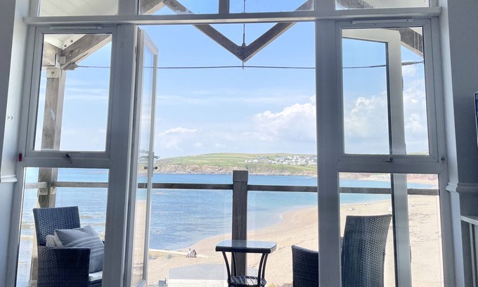 Burgh Island Cabaña | 12 Thurlestone Rock