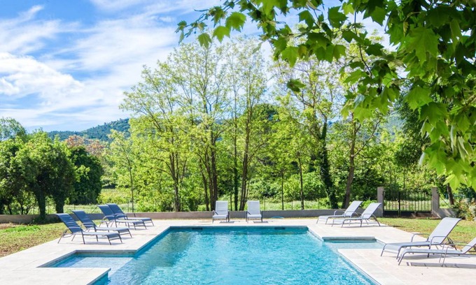 Besse-sur-Issole Otro | 120 m² Alojamiento ∙ 4 habitaciones ∙ 8 huéspedes