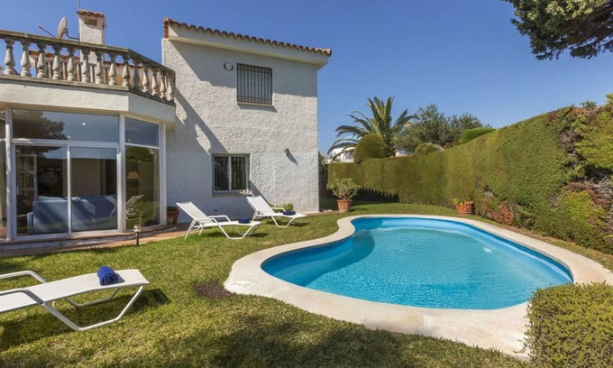 Cambrils Otro | 120 m² Alojamiento ∙ 2 habitaciones ∙ 4 huéspedes