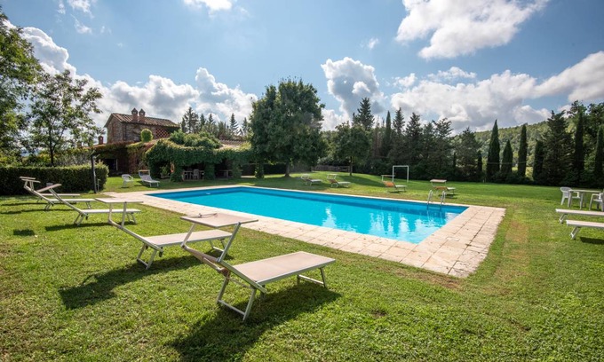 Serre di Rapolano Apartamento | 120 m² Apartamento ∙ 4 habitaciones ∙ 8 huéspedes