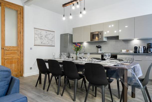 Prefecture Apartamento | 120 m² Apartamento ∙ 4 habitaciones ∙ 8 personas