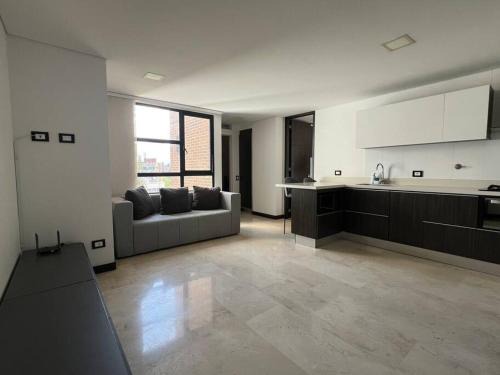 El Castillo Apartamento | 1204, Excelent Location In El Poblado