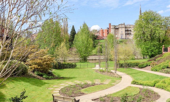 Shrewsbury Cabaña | 122 The Old Meadow