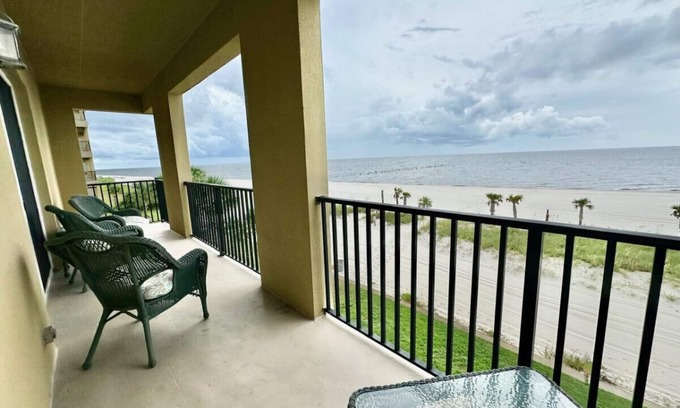 Henderson Point Condominio | Hermoso condominio frente al mar