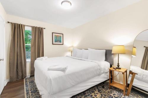 Norwood Casa | 12th Ave The Bricks - Unit 6