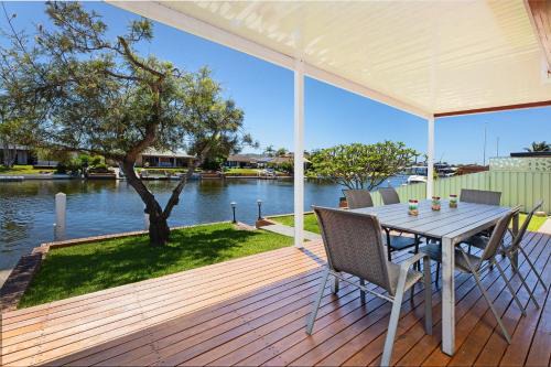 Forster Casa | 13 Cavill Avenue