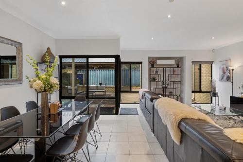 Morley Casa | 13 Family Home In Morley Sleeps 6 Comfortably