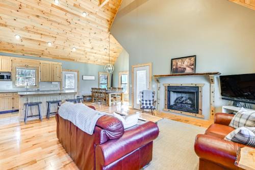 Cullowhee Casa | 13 Mi to Cashiers Cabin with Wraparound Porch!