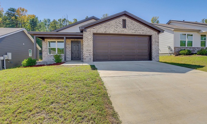 Duncanville Casa | 13 Mi to Tuscaloosa Riverwalk: Cottondale Home