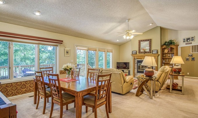Hot Springs Village Casa | 13 Navegar Circle- A beautiful Home on the 4th fairway of Magellan Golf Course