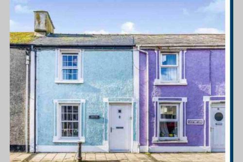 Aberaeron Casa | 13 Tabernacle Str - Bear Holiday Homes
