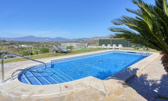 Alhaurín de la Torre Casa | 130 m² Casa ∙ 4 habitaciones ∙ 7 huéspedes